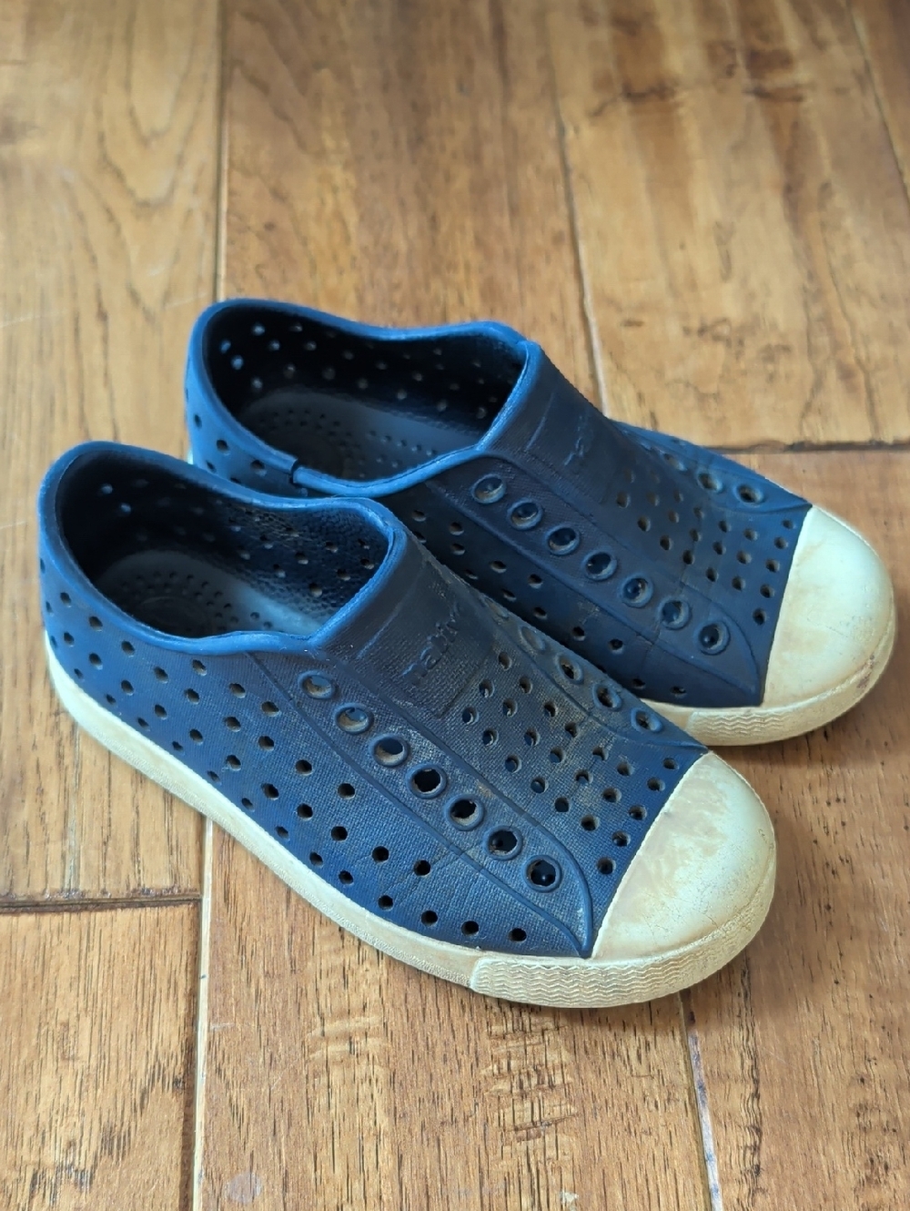 Native Jefferson Kids Navy Blue Slip-On Ventilated Sneakers with Cream Toe